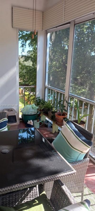 6731 Cypress Rd, Unit 310, Plantation, FL 33317 Photo