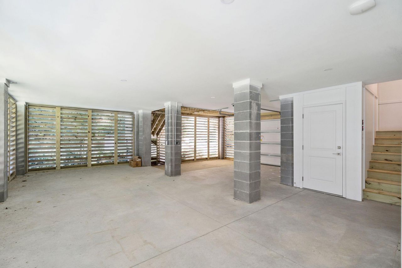 2790 Burden Creek Road Photo 75