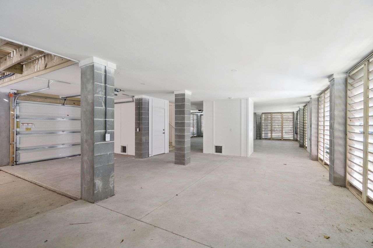 2790 Burden Creek Road Photo 76