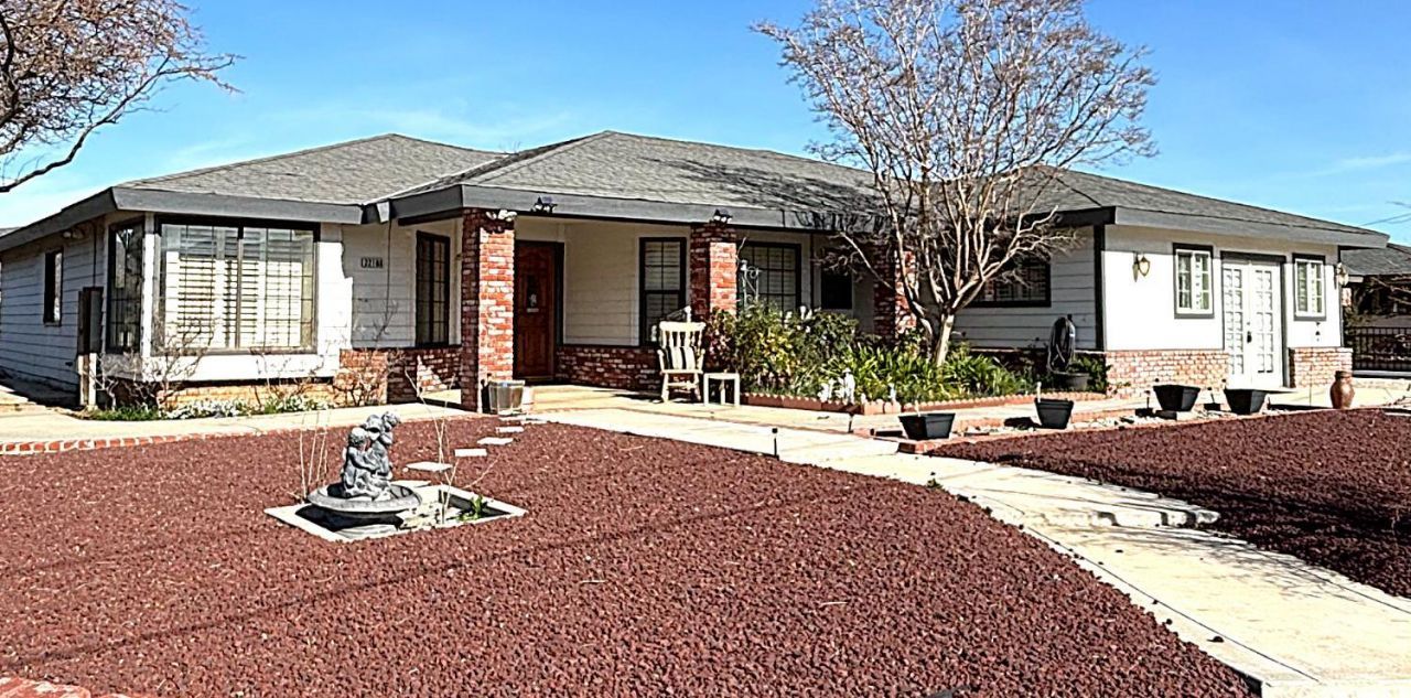 22108 Gold Street, Tehachapi, CA 93561 Main Photo