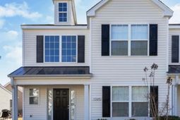 1305 Harvester Circle photo 4