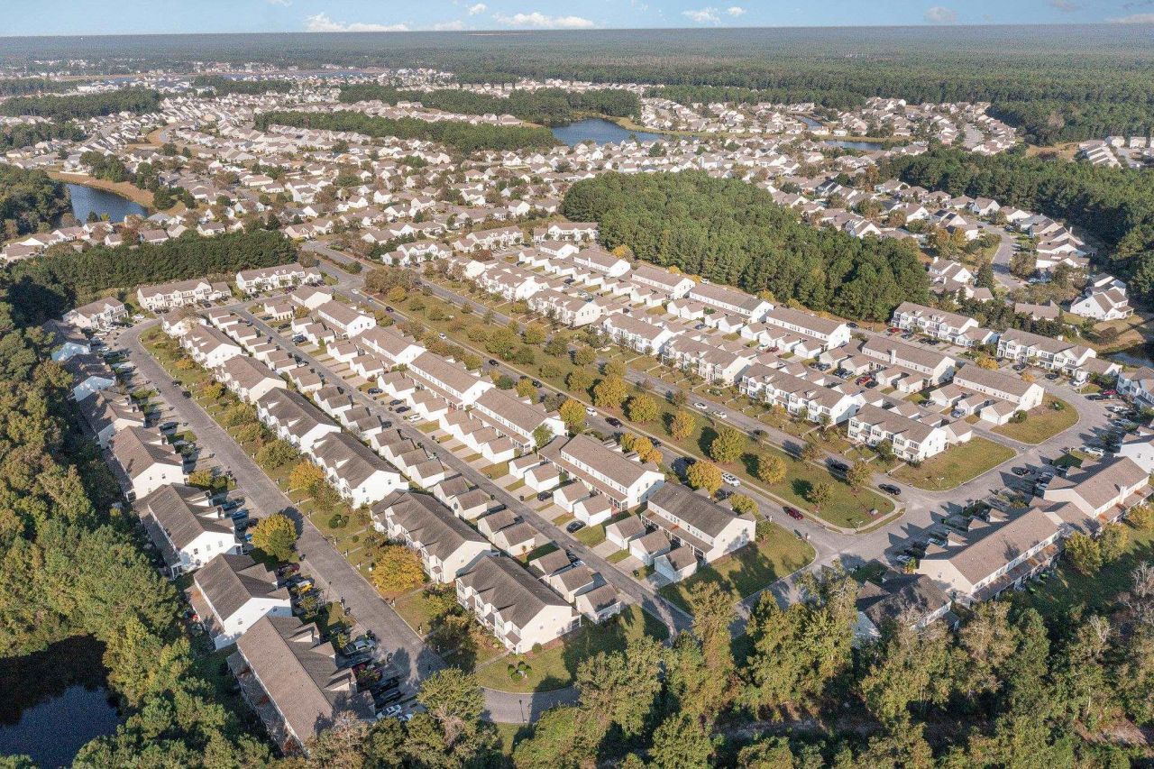 1305 Harvester Circle Photo 39