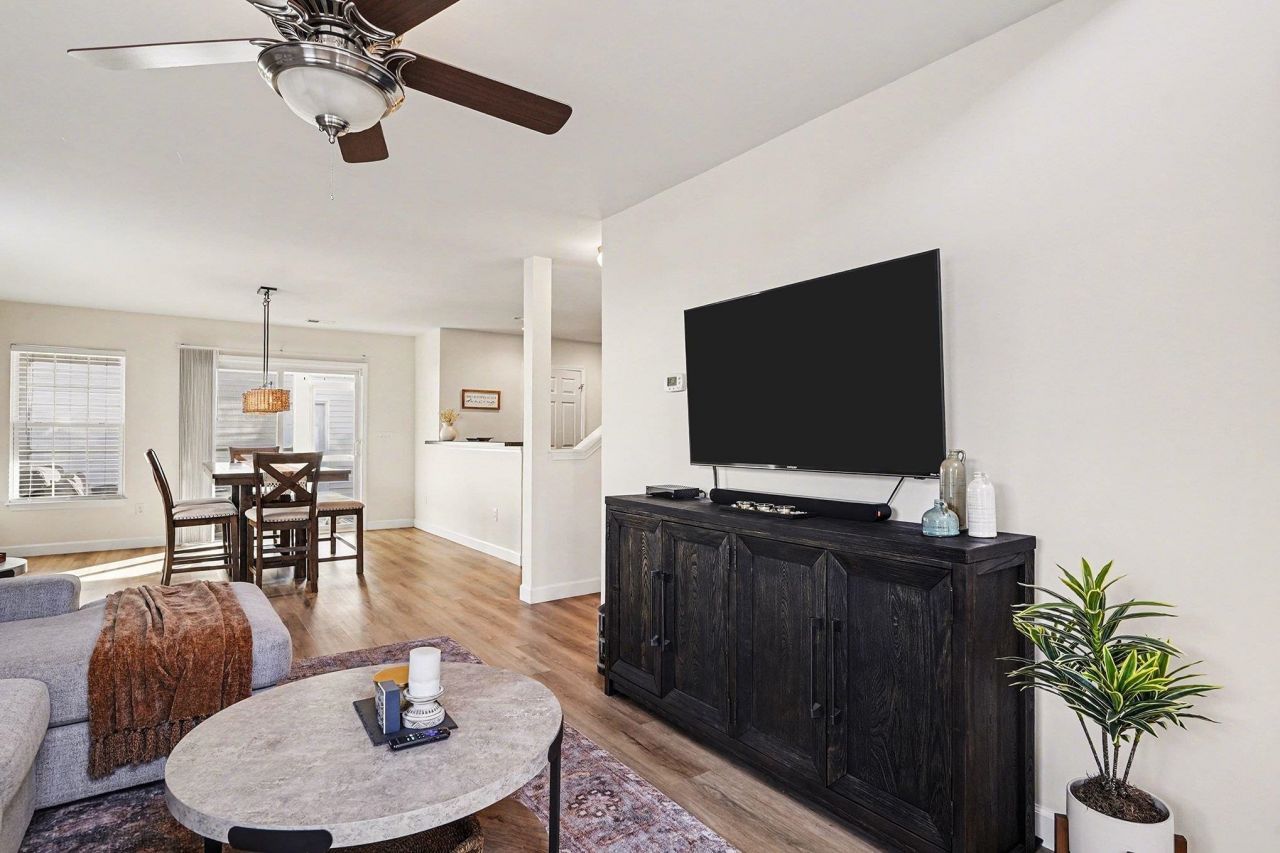 1305 Harvester Circle Photo 7