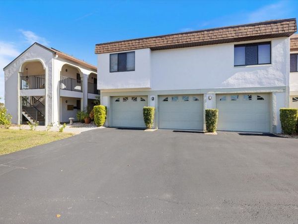 822 CAPRI ISLES BOULEVARD, Unit 107, VENICE, FL 34292