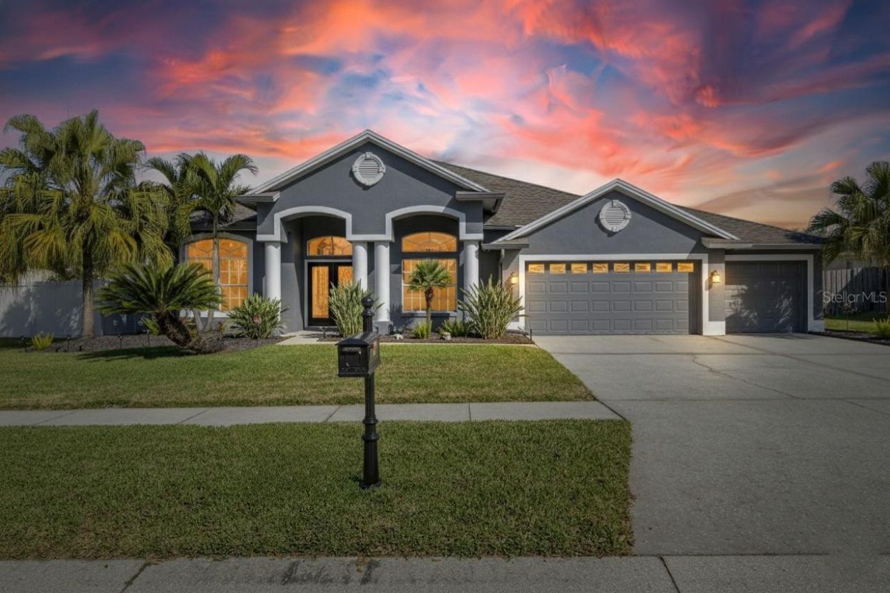 10114 Kingshyre Way, Tampa, FL 33647 Main Photo