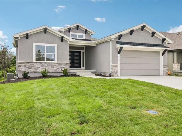 16980 S Bradley Drive, Olathe, KS 66062