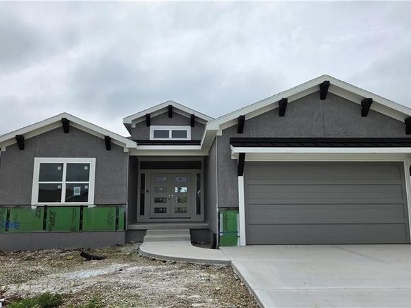 16980 S Bradley Drive, Olathe, KS 66062