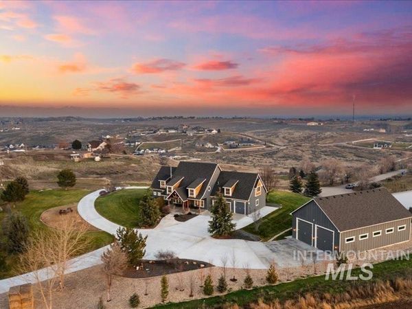 24746 Star Crest Ct, Middleton, ID 83644