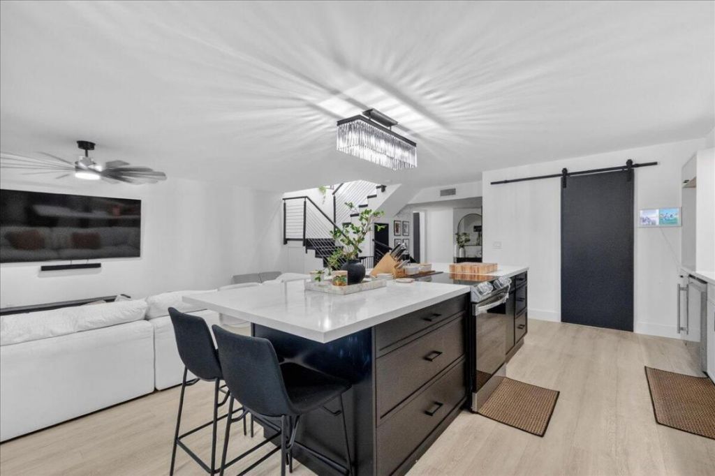 9729 N New River Canal Road, Unit 628, Plantation, FL 33324 Photo