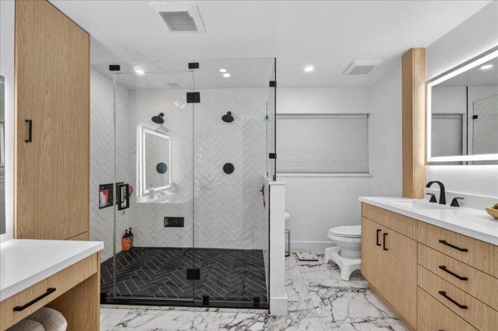 9729 N New River Canal Road, Unit 628, Plantation, FL 33324 Photo