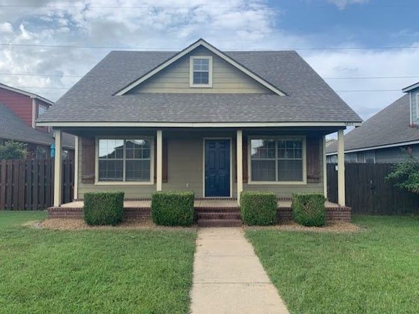 3804 Gibson Avenue, Bentonville, AR 72712