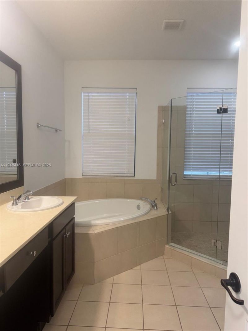3209 W 98th Pl, Hialeah, FL 33018 Photo