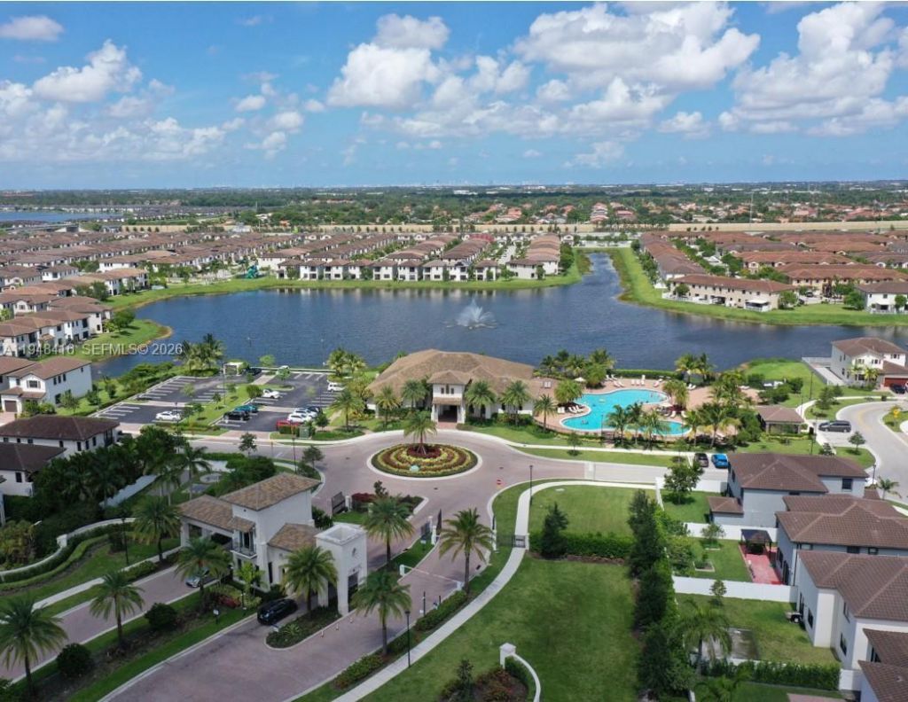 3209 W 98th Pl , Hialeah, FL 33018 Photo