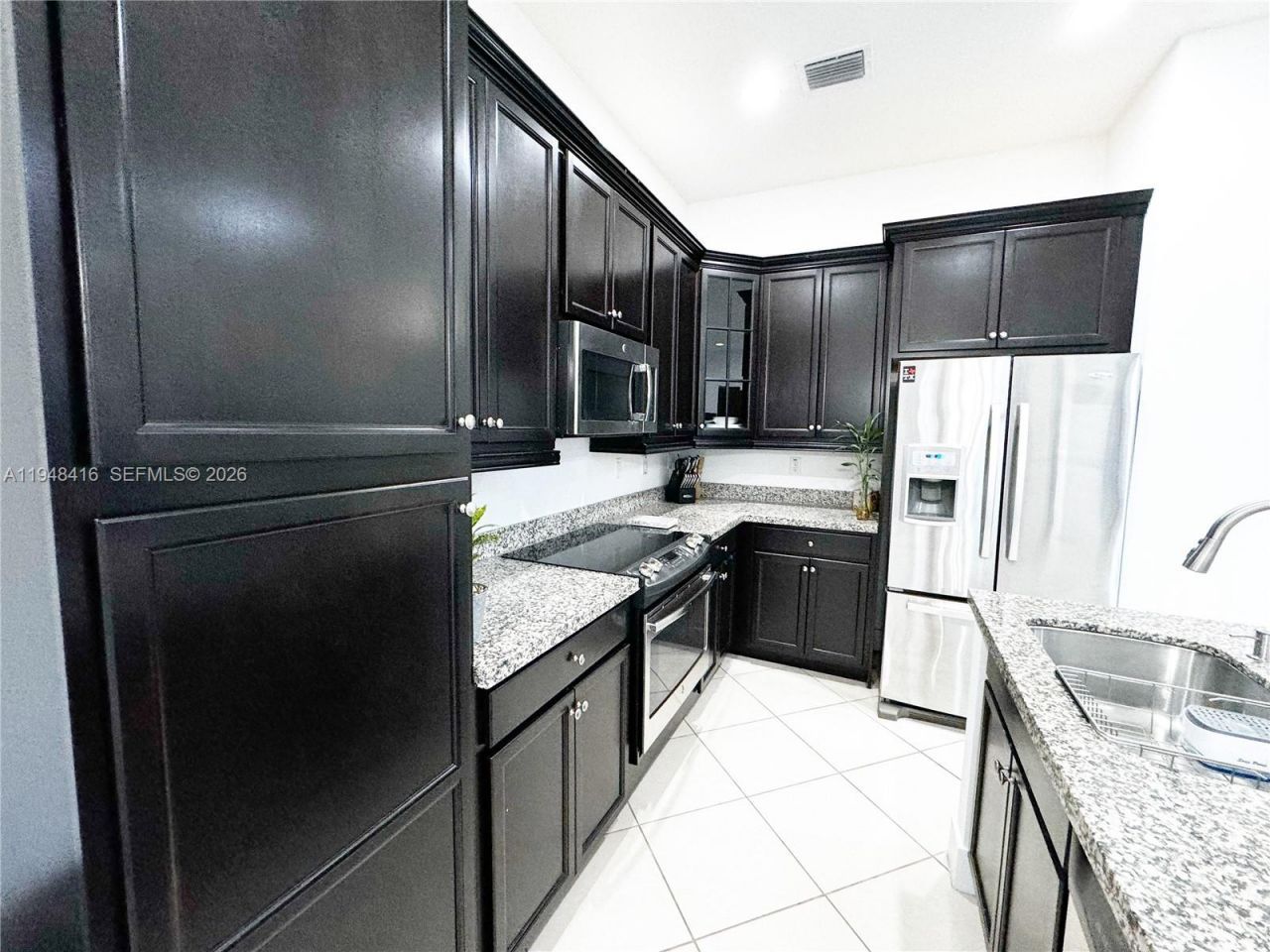 3209 W 98th Pl, Hialeah, FL 33018 Photo
