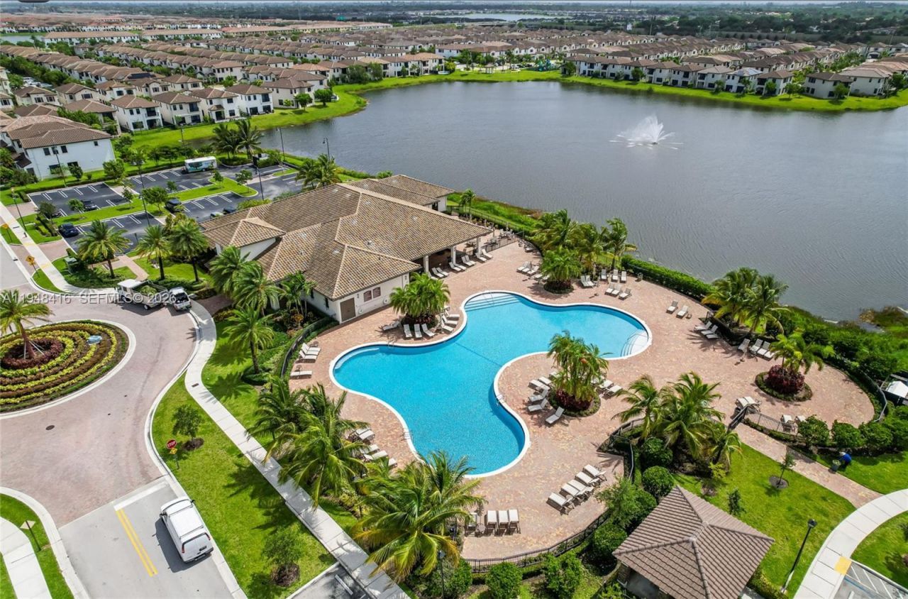 3209 W 98th Pl , Hialeah, FL 33018 Photo