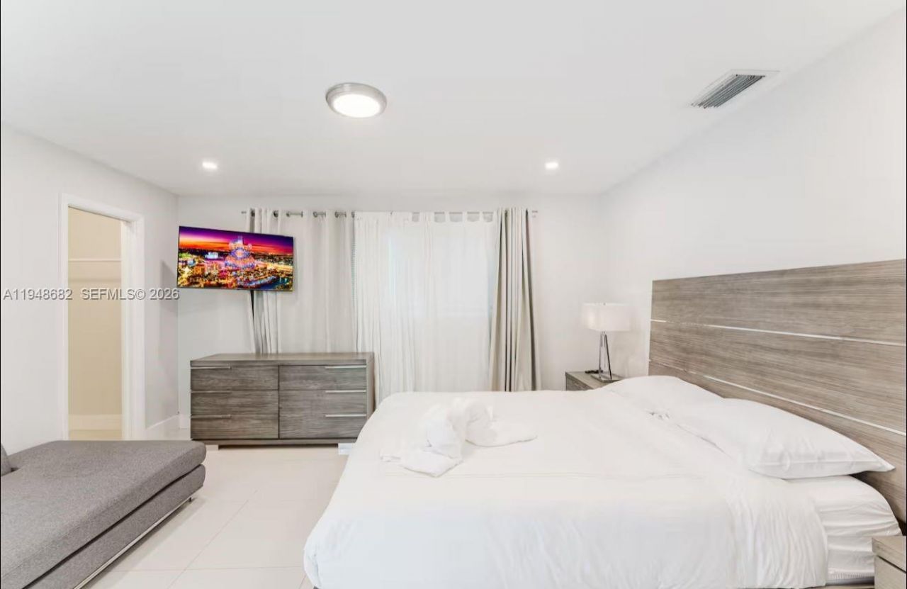 4017 Monroe St , Hollywood, FL 33021 Photo