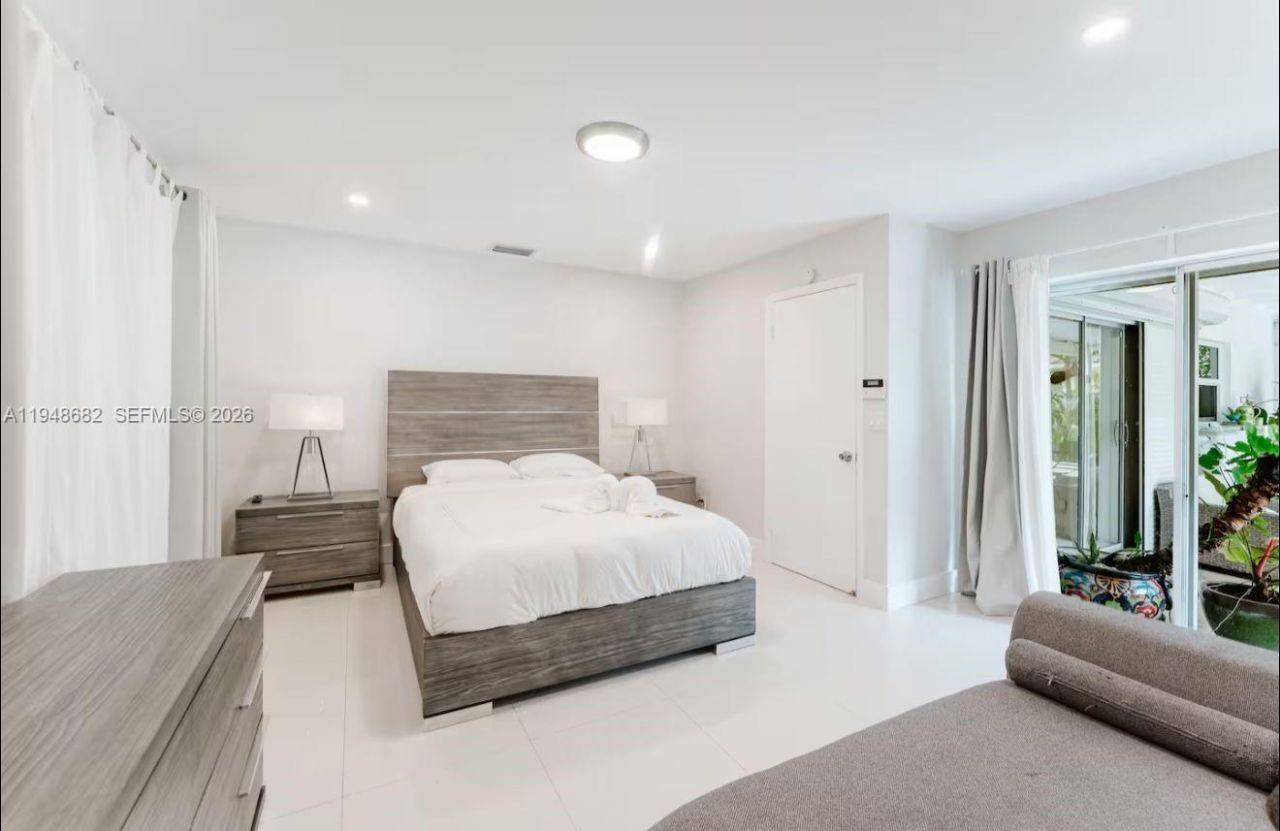 4017 Monroe St , Hollywood, FL 33021 Photo