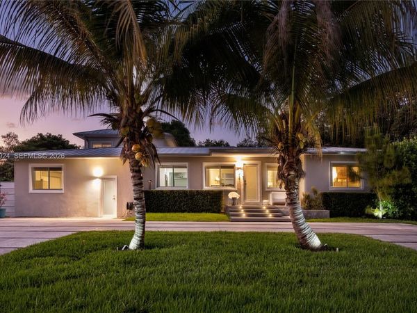 831 NE 109th St, Biscayne Park, FL 33161