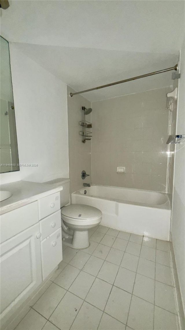 5161 Collins Ave, Unit 511, Miami Beach, FL 33140 Photo
