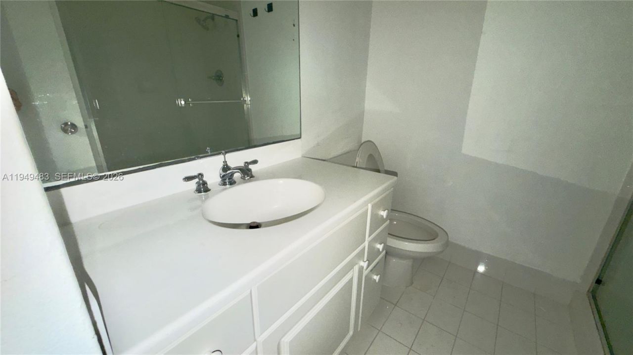 5161 Collins Ave, Unit 511, Miami Beach, FL 33140 Photo