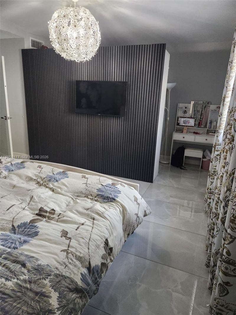 1075 92nd St, Unit 405, Bay Harbor Islands, FL 33154 Photo