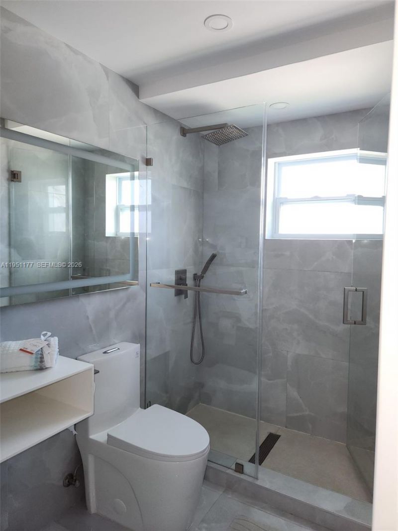 1075 92nd St, Unit 405, Bay Harbor Islands, FL 33154 Photo