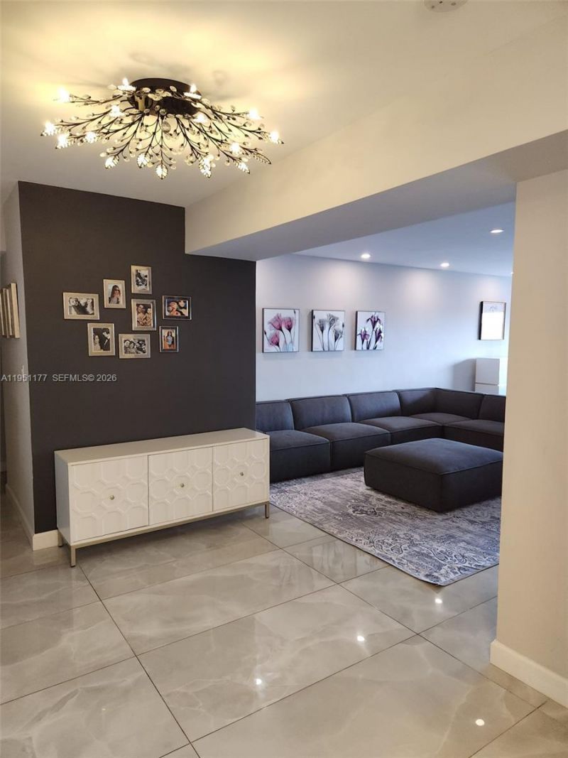 1075 92nd St, Unit 405, Bay Harbor Islands, FL 33154 Photo