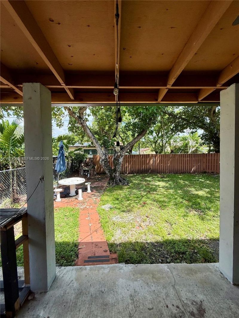 1085 NW 48th St , Miami, FL 33127 Photo