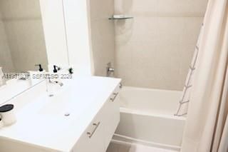 10270 NW 66th St, Unit 303, Doral, FL 33178 Photo