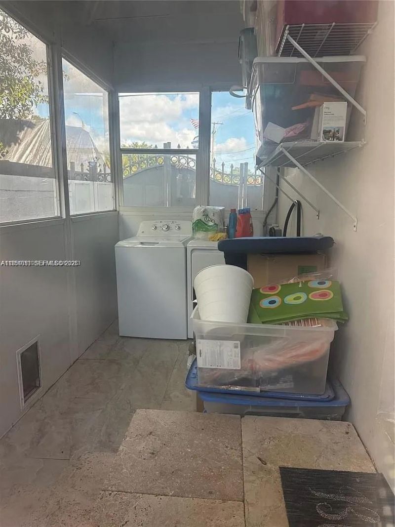 4485 SW 7th St, Miami, FL 33134 Photo