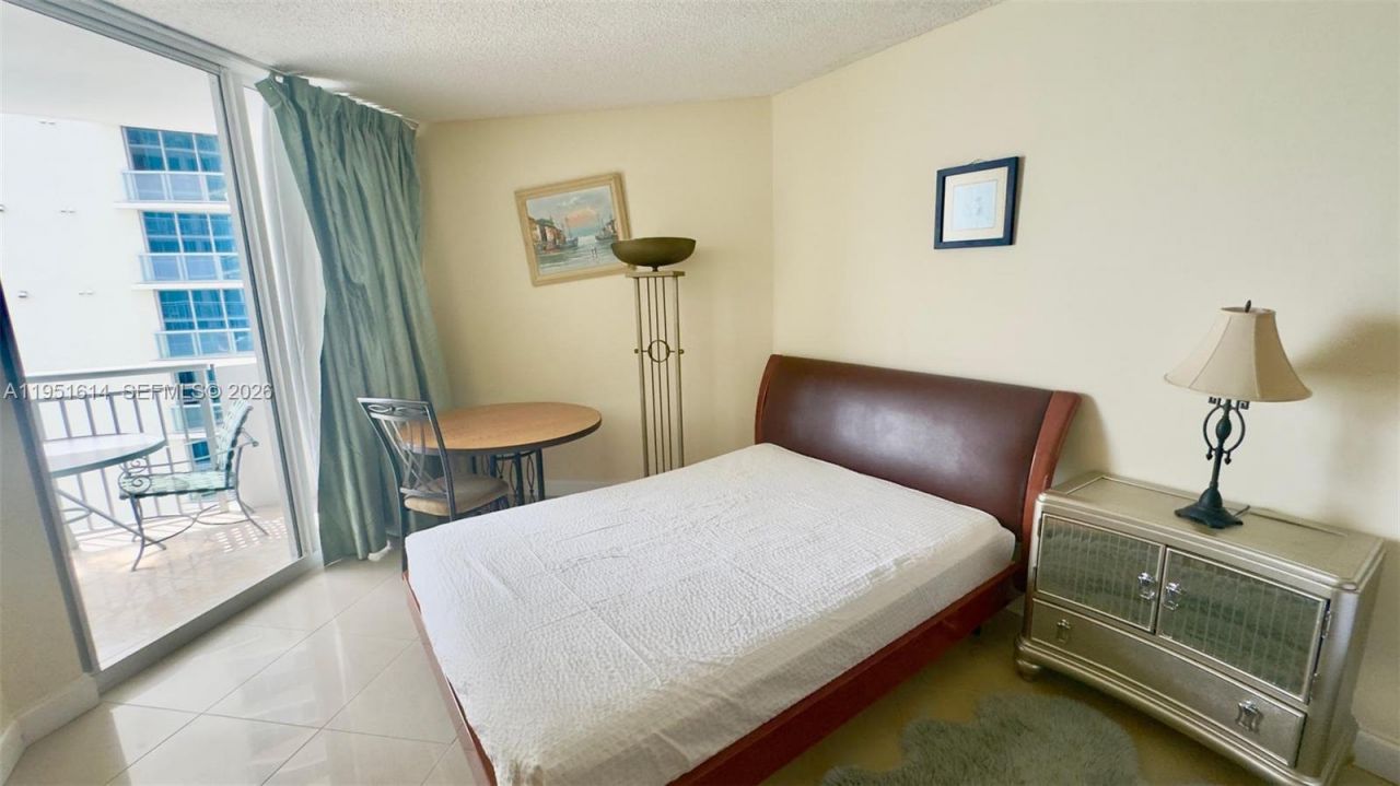 17375 Collins Ave, Unit 1003, Sunny Isles Beach, FL 33160 Photo