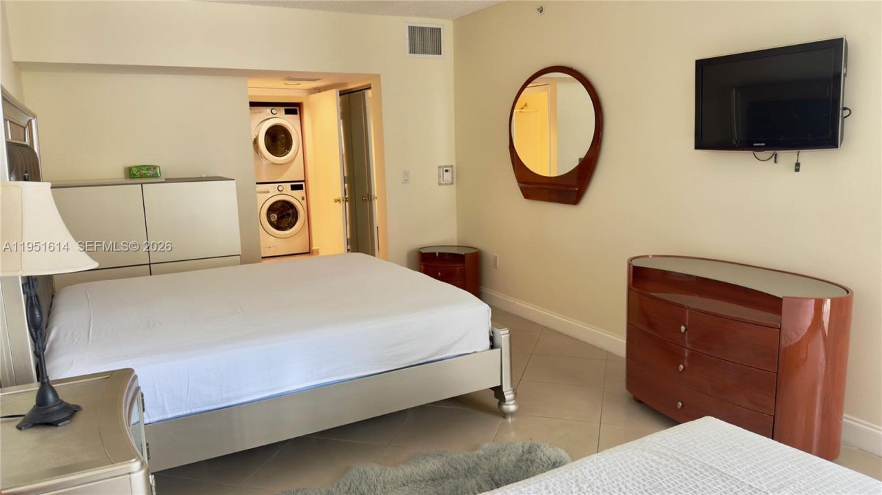 17375 Collins Ave, Unit 1003, Sunny Isles Beach, FL 33160 Photo