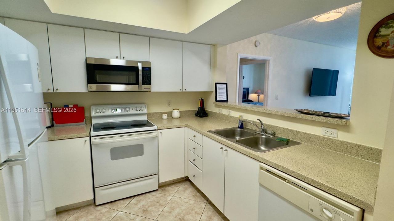 17375 Collins Ave, Unit 1003, Sunny Isles Beach, FL 33160 Photo