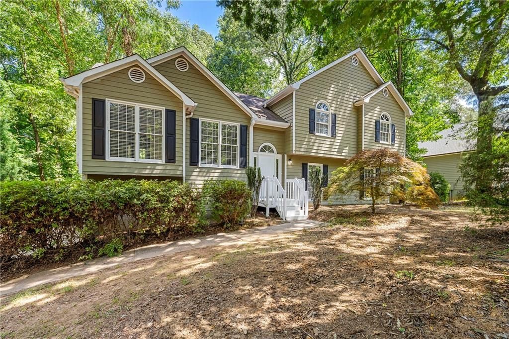 5065 Doubletree Drive, Cumming, GA 30040 Main Photo