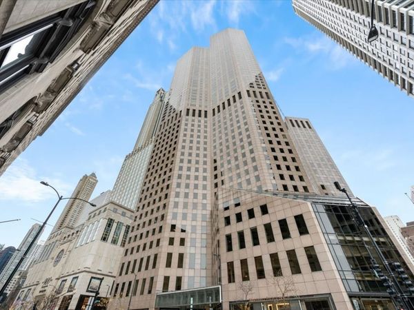950 N Michigan Avenue, Unit 4303, Chicago, IL 60611