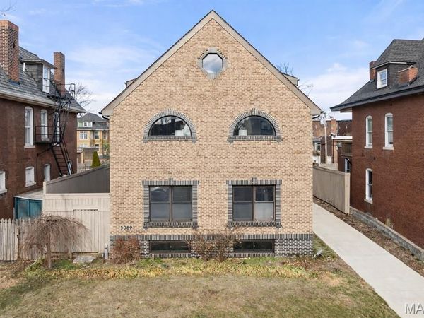 5089 Waterman Boulevard, St Louis, MO 63108