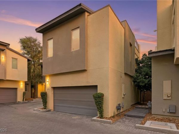 11399 Gravitation Drive, Las Vegas, NV 89135