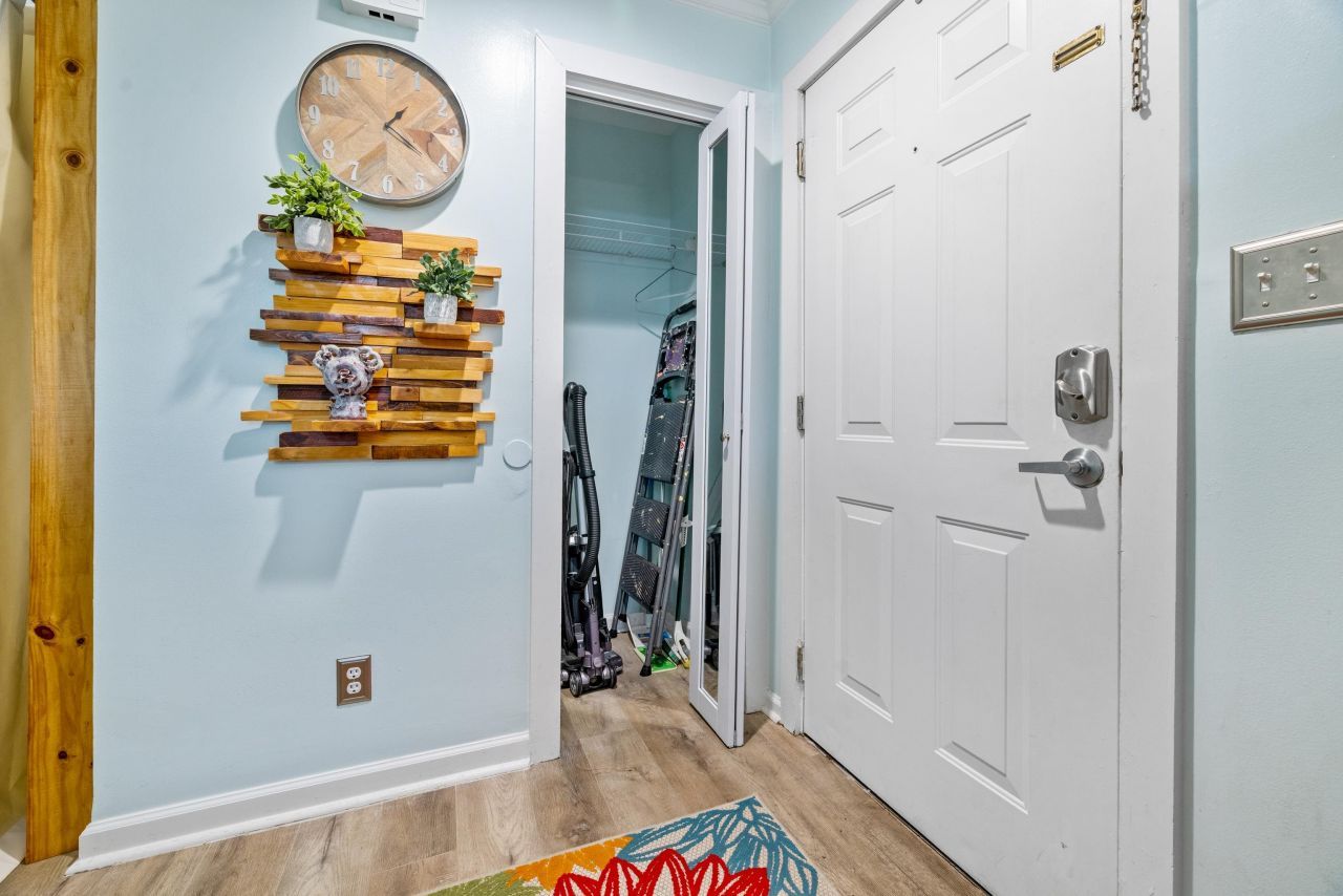 3015 Old Bryan Dr. Photo 8