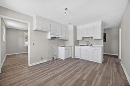 573 Race Track Road photo 4