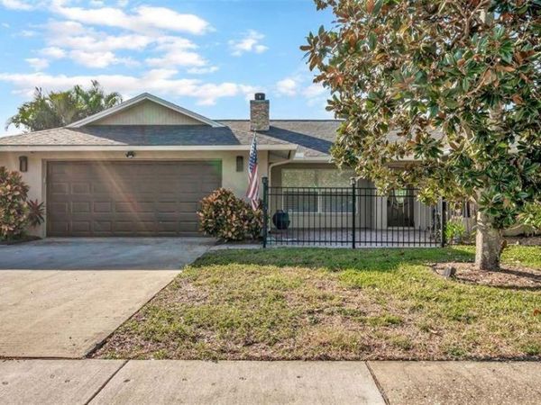 173 FOXCROFT DR E., PALM HARBOR, FL 34683