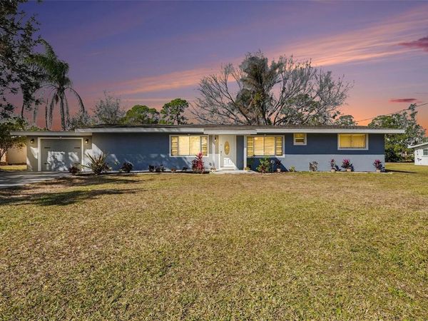 307 CAMPUS DRIVE, RUSKIN, FL 33570