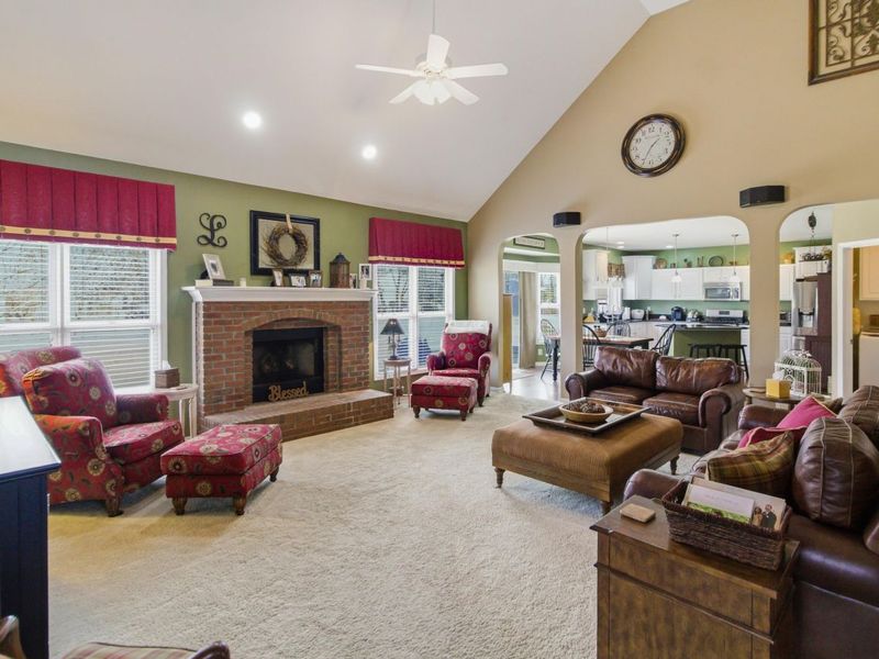 13252 Ashley Creek Drive, Pickerington, OH 43147 Photo 3