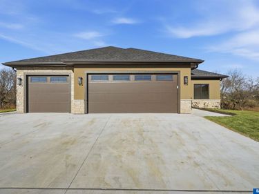 4356 Coral Bell Court, Lincoln, NE 68516