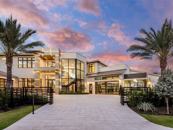 51 Isla Bahia Dr, Fort Lauderdale, FL 33316