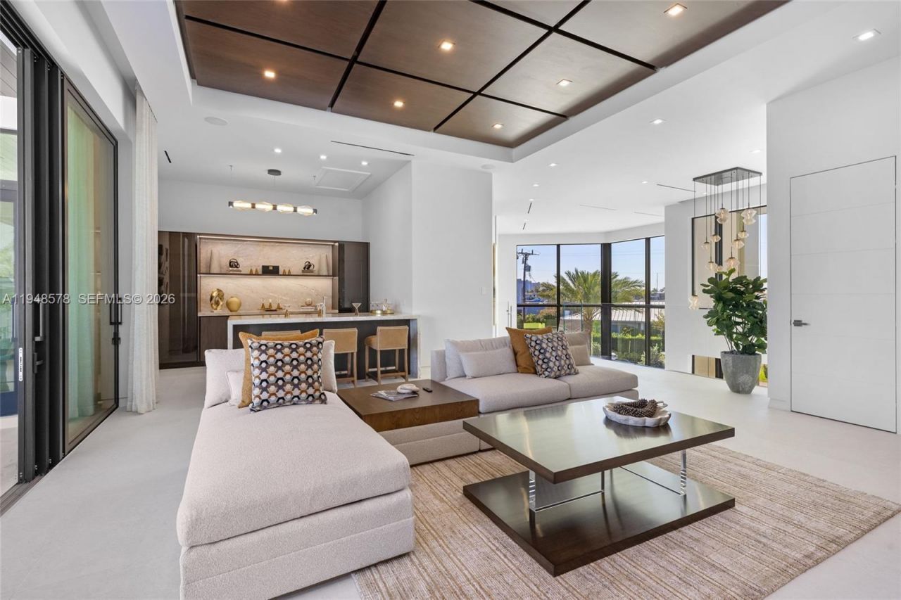 51 Isla Bahia Dr, Fort Lauderdale, FL 33316 Photo