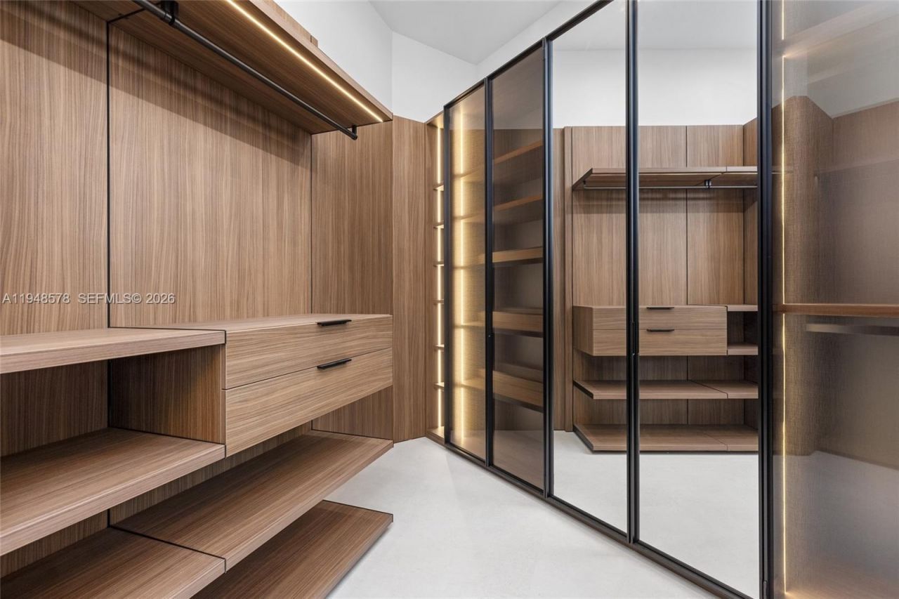 51 Isla Bahia Dr, Fort Lauderdale, FL 33316 Photo