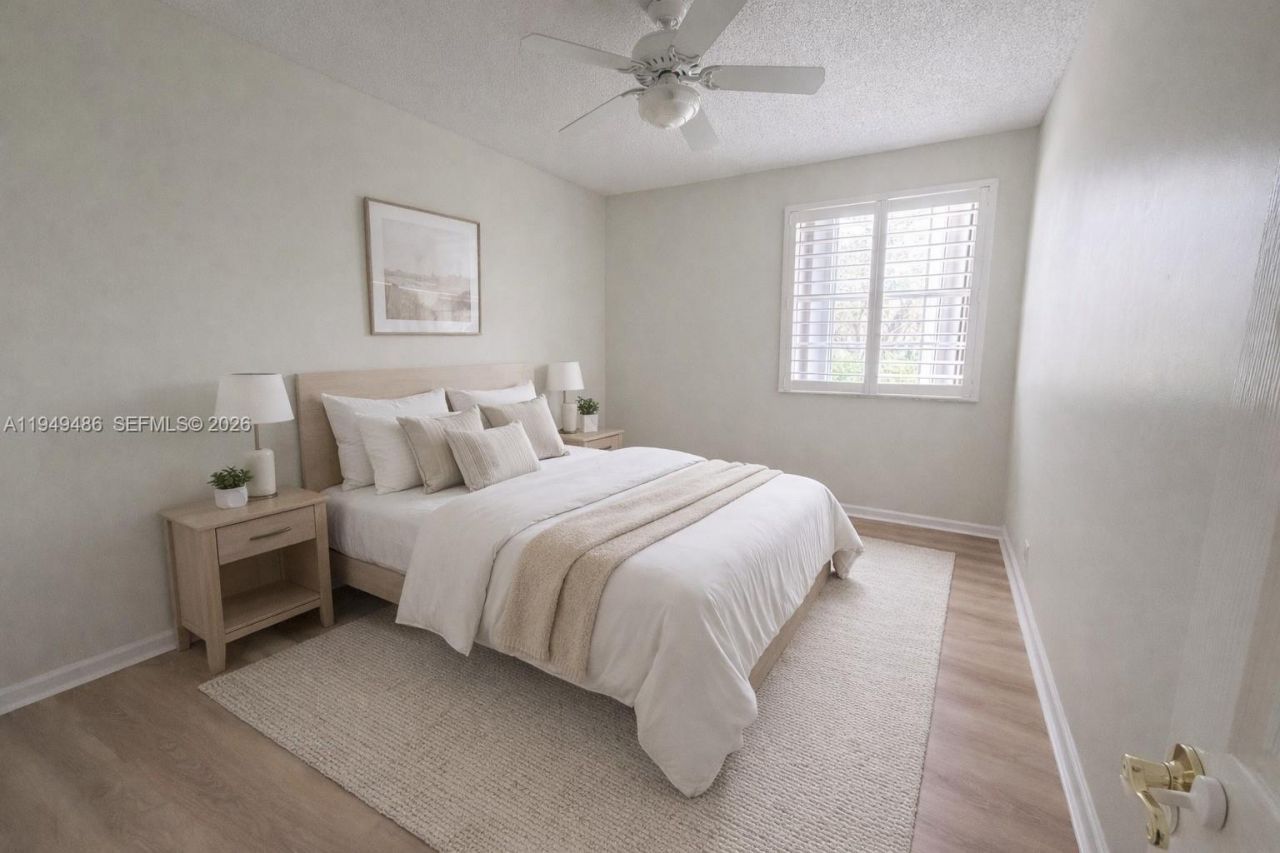 3279 Huntington, Weston, FL 33332 Photo