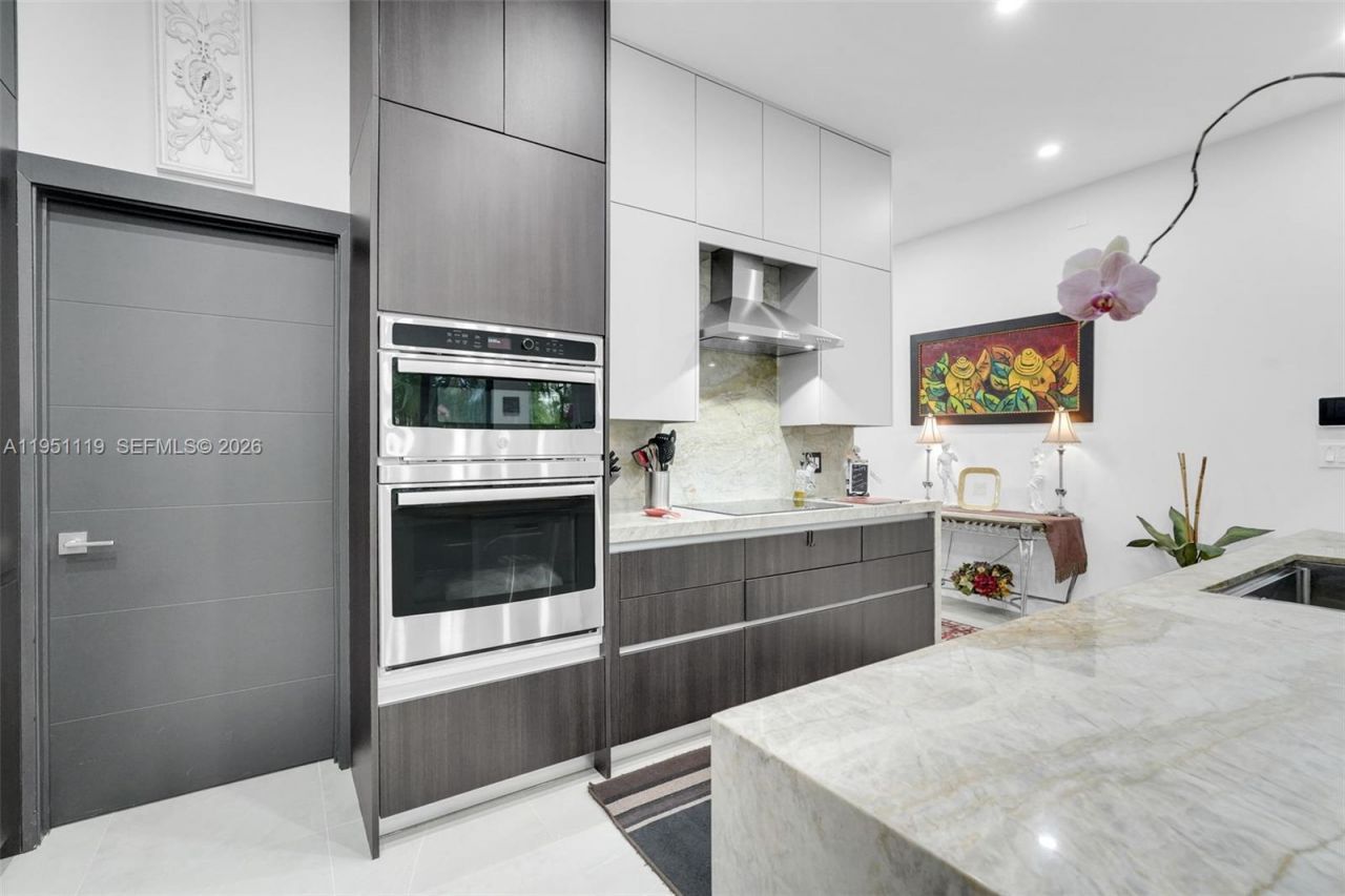 15977 SW 141st St, Miami, FL 33196 Photo