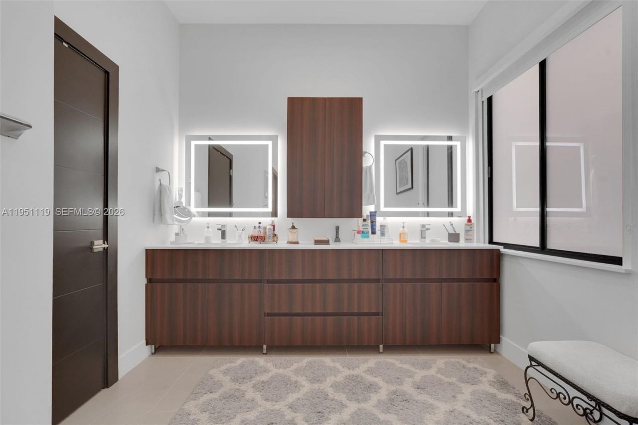 15977 SW 141st St, Miami, FL 33196 Photo