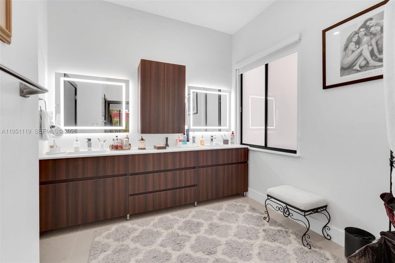 15977 SW 141st St, Miami, FL 33196 Photo